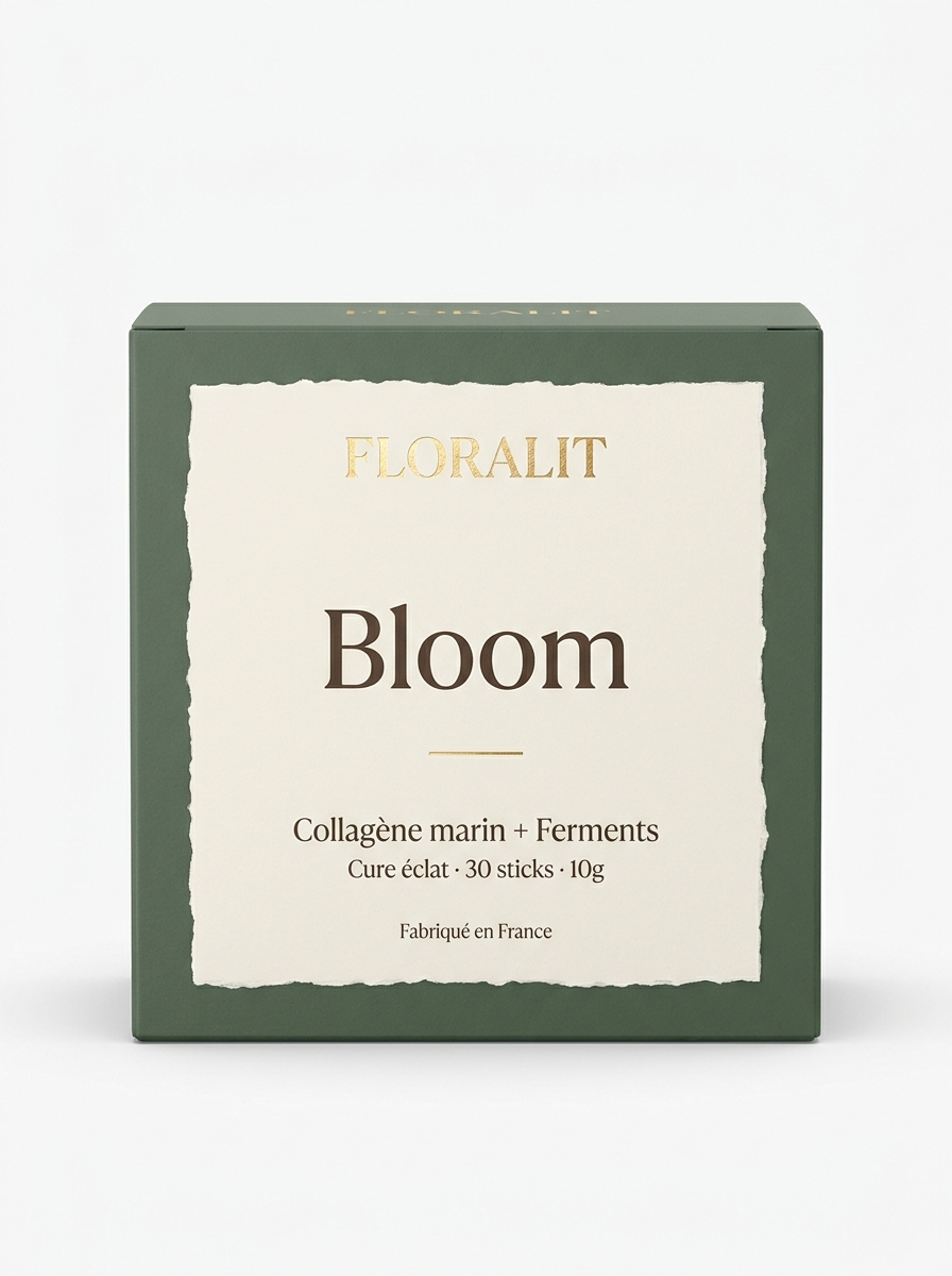 Rituel du matin Floralit : boîte Bloom, verre d'eau et ambiance naturelle